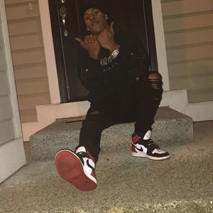 Meet your Posher, Derek